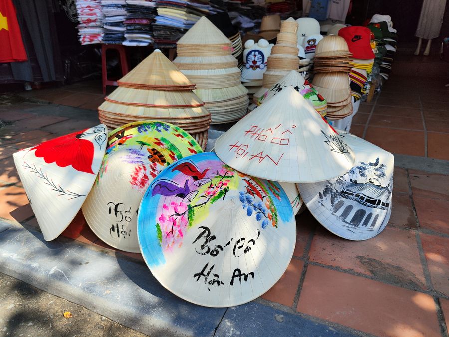 tradicne vietnamske klobuky