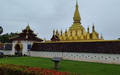 Pha That Luang Stupa Vientiane Laos (1)