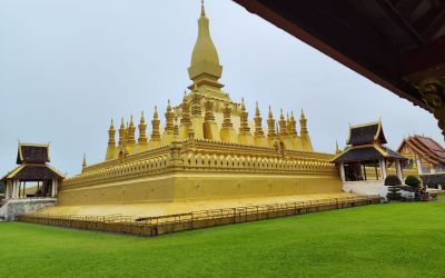 Pha That Luang Stupa Vientiane Laos (4)