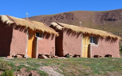 clay-houses-in-pueblo-machuca