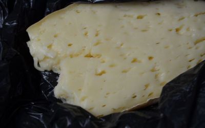 home-made-cheese-queso-casero-in-cucao