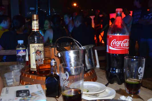 free Captain Morgan rum, coke and ice at Captin Morgan party in Manila
