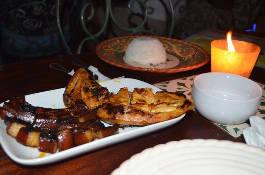 roasted chicken with rice in Taverna Luna in Puerto Princesa, Palawan, Philippines