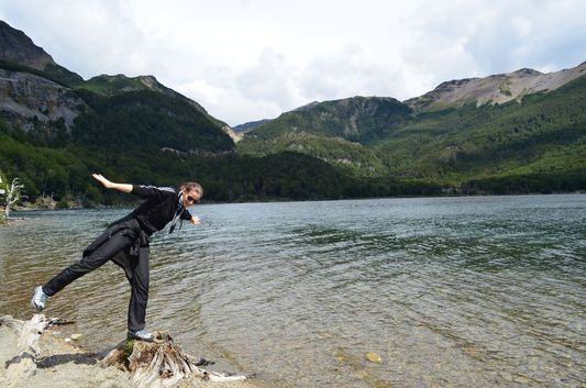 should I jump or should i not into Lago Escondido`
