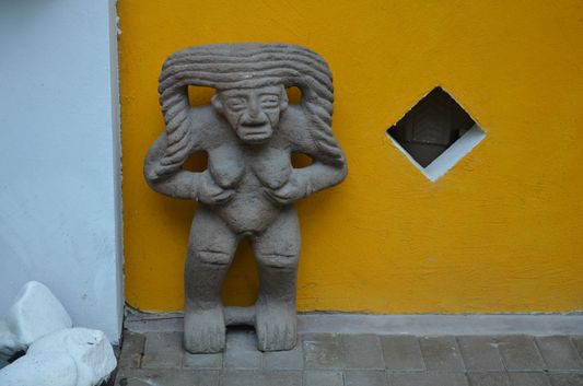 one of the totem statues in the Totem Hotel