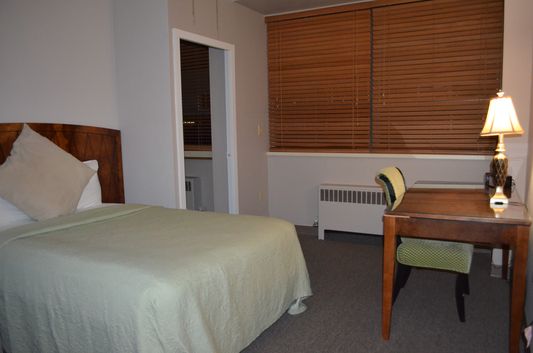 bedroom in Berkeley suite