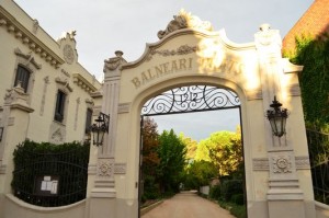 entrance to Balneari Prats