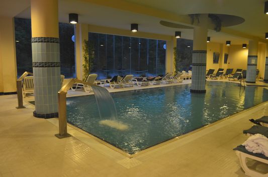 indoor pool in Grand Hotel Terme