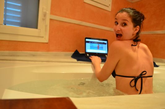 blogging from a jacuzzi