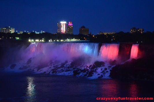 Niagara Falls fireworks (1)