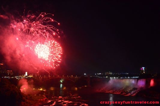 Niagara Falls fireworks (16)