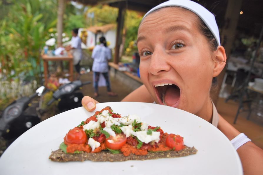 raw vegan pizza in Bali