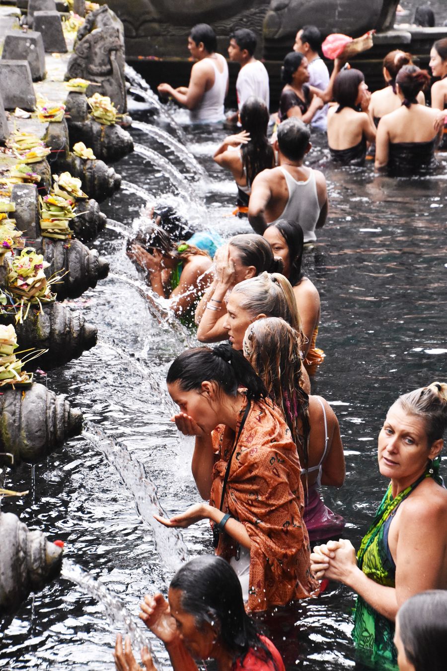 Pura Tirta Empul Bali water temple cleaning ritual (10)