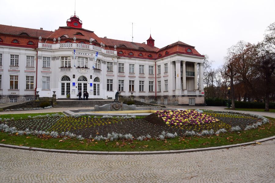 things-to-do-in-karlovy-vary-czech-republic-alzbetiny-lazne-spa-5-187