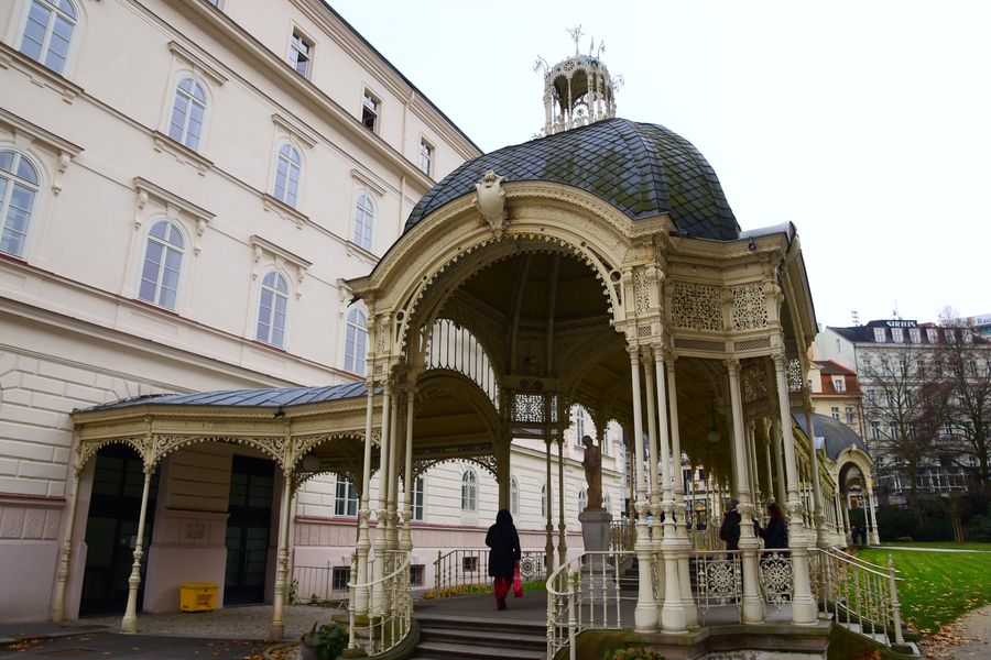 things-to-do-in-karlovy-vary-czech-republic-park-colonnade-sadova-kolonada-114