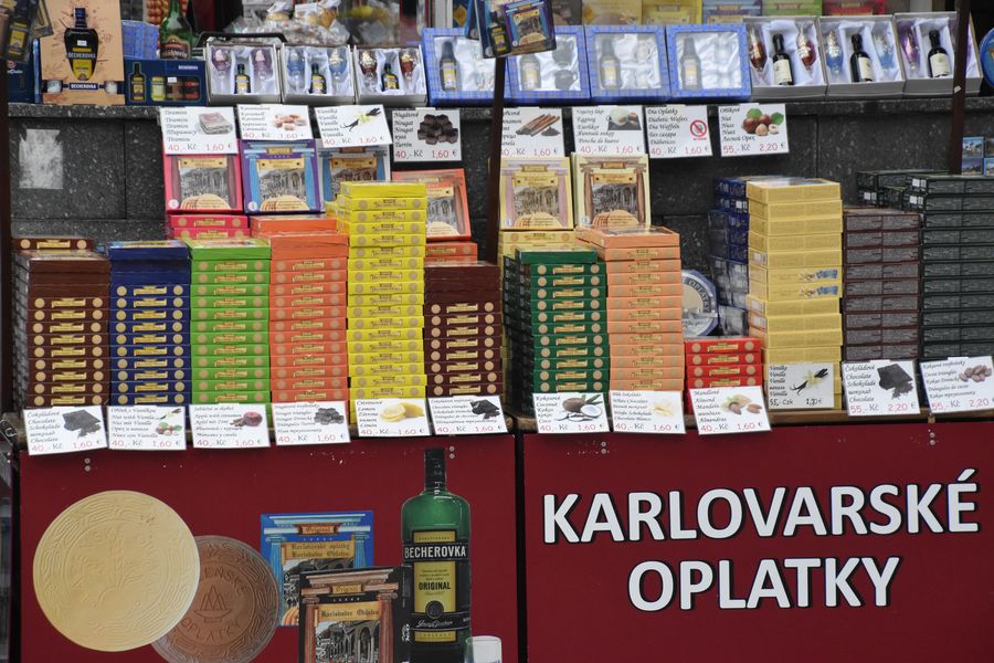 things-to-do-in-karlovy-vary-czech-republic-karlovarske-oplatky-wafers-245