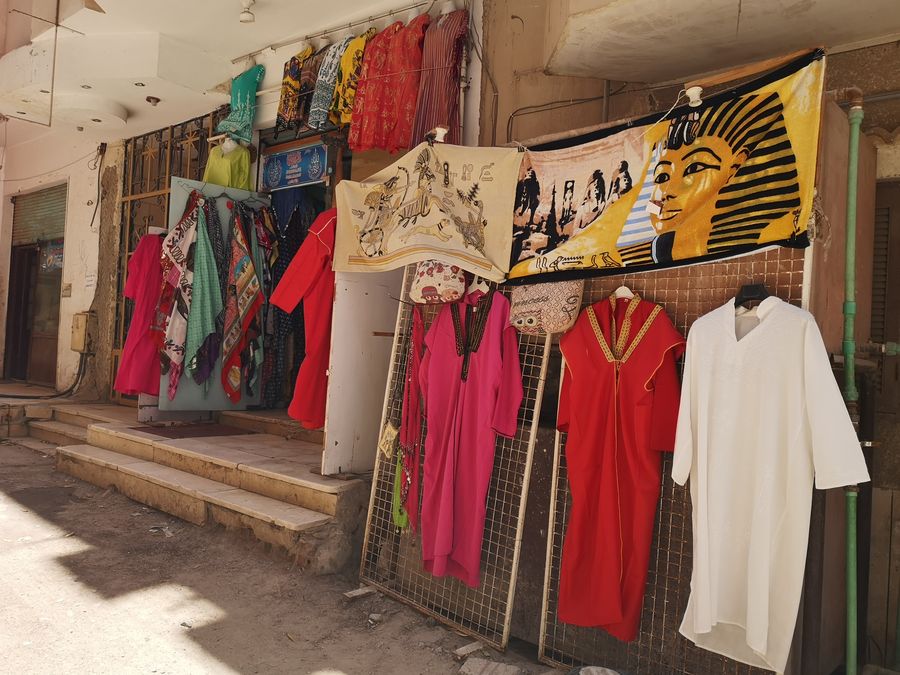 Egyptian clothes