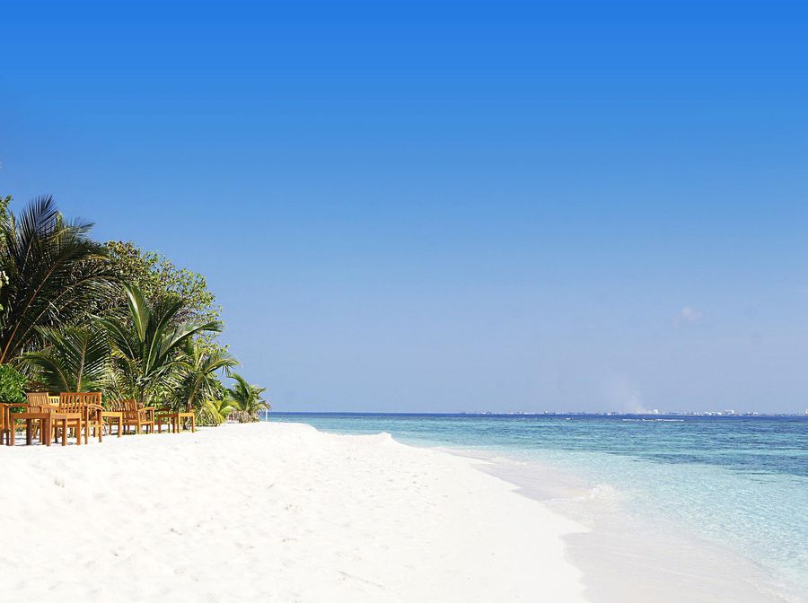 a lovely beach in the Maldives