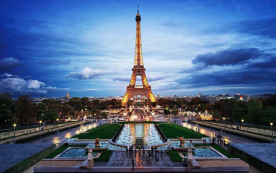 Want to visit Eiffel Tower? – Crazy sexy fun traveler