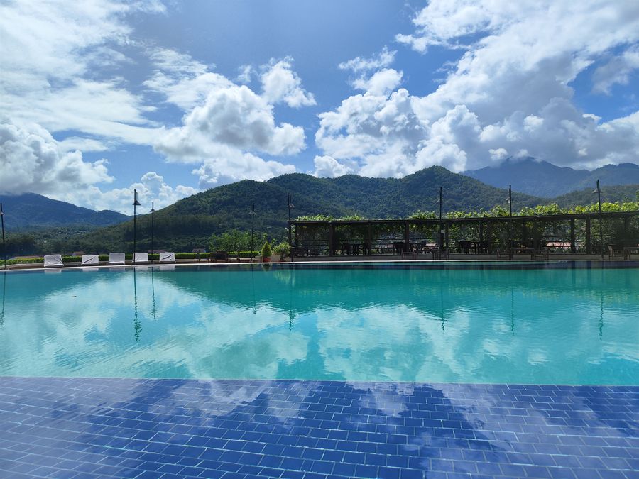 swimming pool Luang Prabang View Hotel