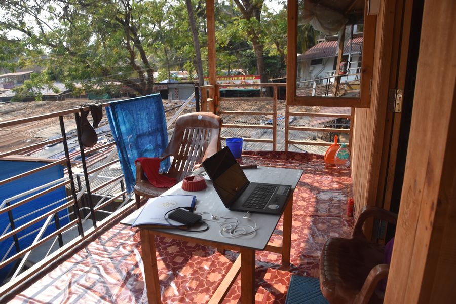 how to become a digital nomad - sometimes my office looks like this one in India