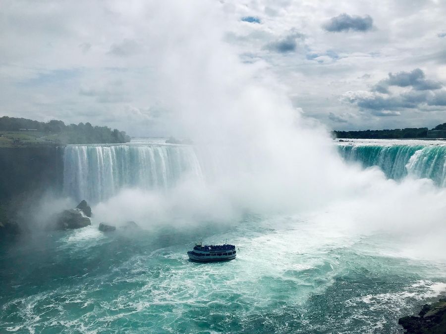 Niagara Falls Boat Cruise