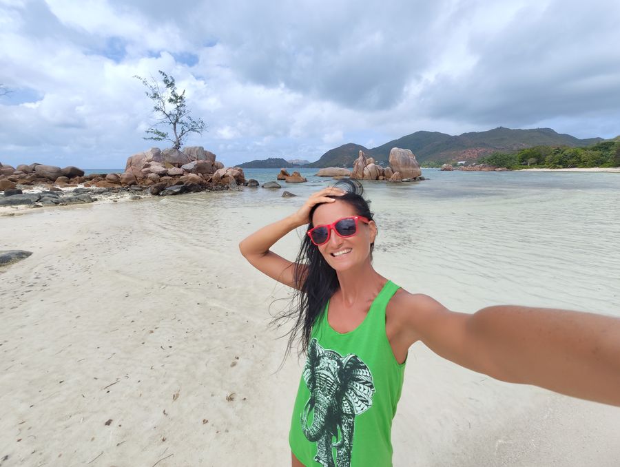 on Smoon Island and Dolphin rock Praslin