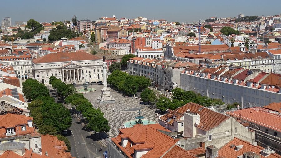How to Plan a Vacation Together for the First Time - visiting Lisbon, Portugal